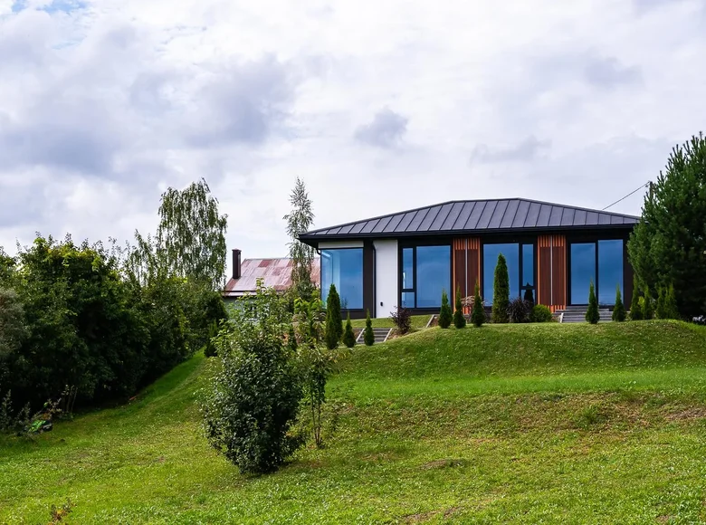 Haus 180 m² Tarasava, Belarus