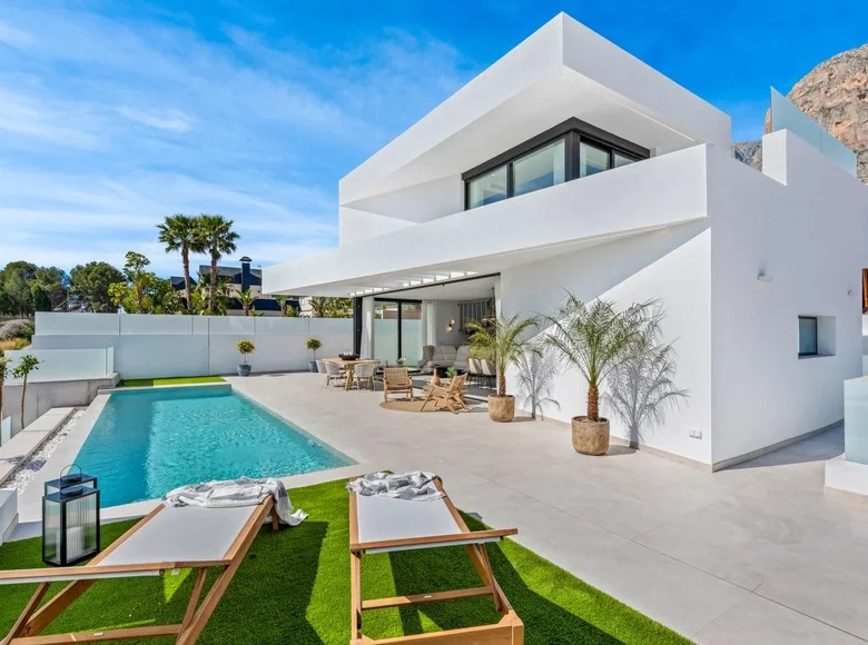4 bedroom Villa 306 m² Polop, Spain