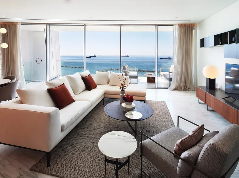 Mieszkanie 3 pokoi 175 m² Limassol, Cypr