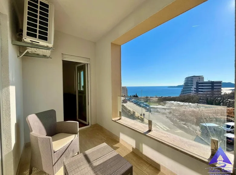 Квартира 2 спальни 60 м² Бечичи, Черногория