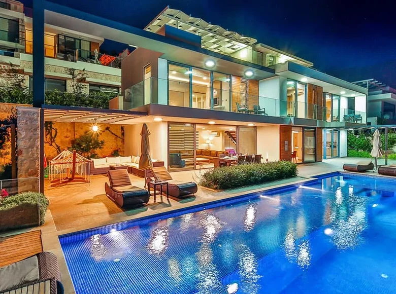 villa de 5 chambres 300 m² Kalkan, Turquie