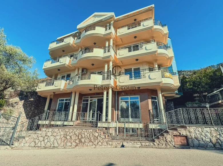 Hôtel 536 m² à Sveti Stefan, Monténégro