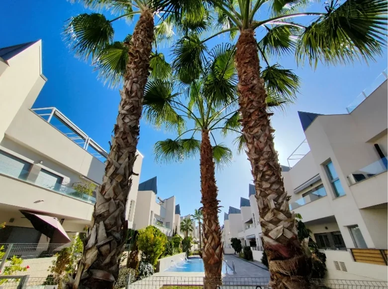 Villa 2 chambres 137 m² Torrevieja, Espagne