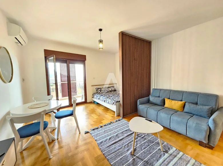 Apartamento 1 habitacion 42 m² en Becici, Montenegro