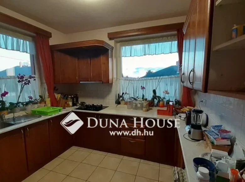 House 4 bathrooms 341 m² in Somogy, Hungary