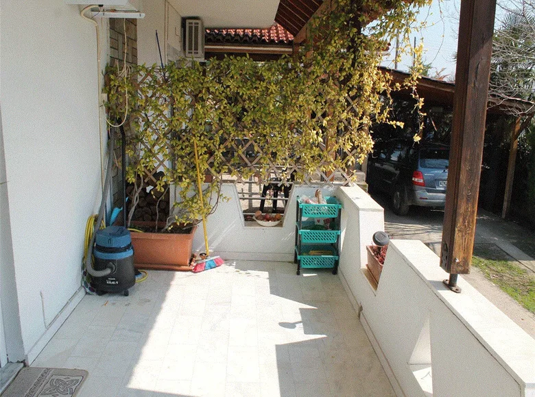 Villa mit 2 Schlafzimmern 270 m² Thermi, Griechenland