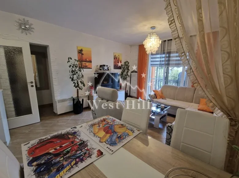 Casa 5 habitaciones 270 m² Bar, Montenegro