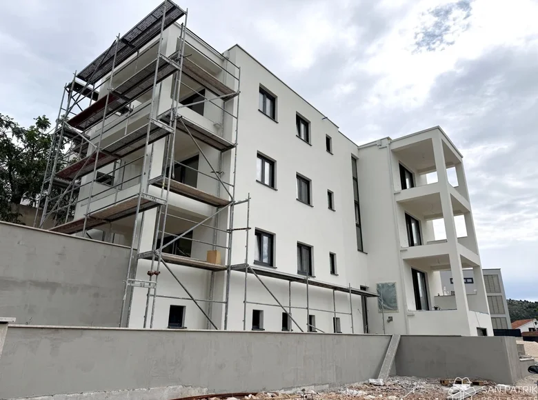 2 bedroom apartment 67 m² Opcina Rogoznica, Croatia