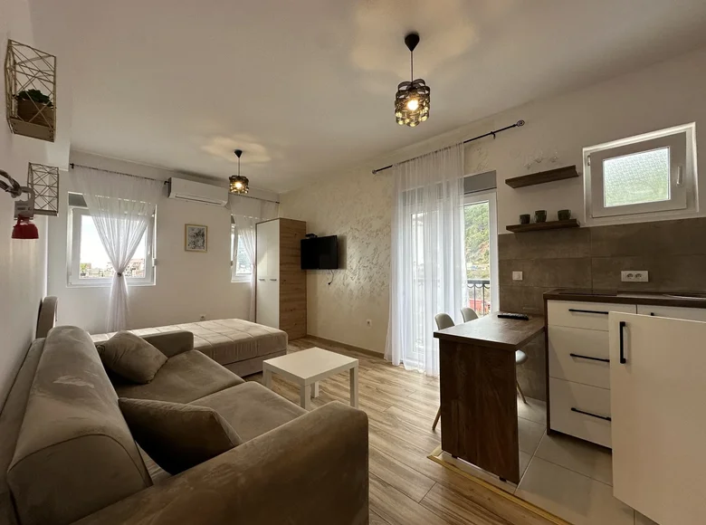 1 room apartment 30 m² in Budva, Montenegro