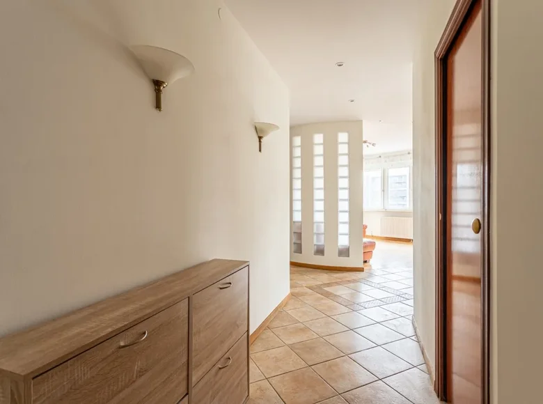 3 room apartment 79 m² Warsaw, Poland