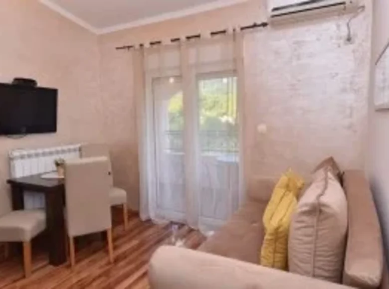 2 room apartment 35 m² in Gornja Lastva, Montenegro