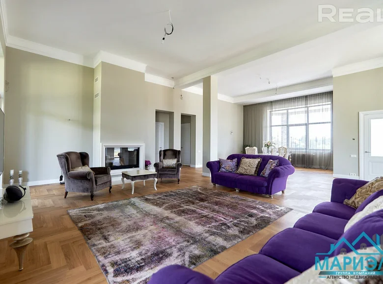 Cottage 492 m² Siomkava, Belarus