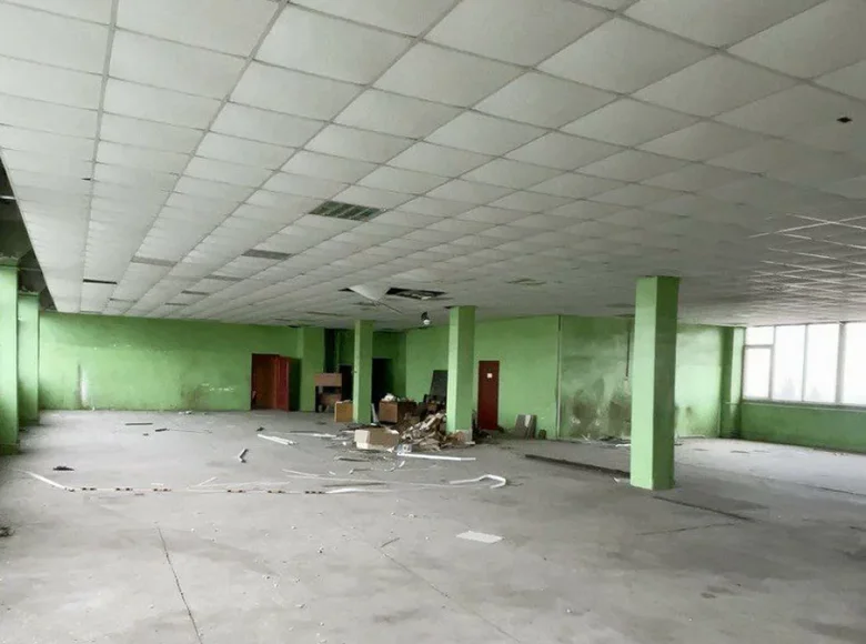 Propriété commerciale 7 000 m² à Odessa, Ukraine