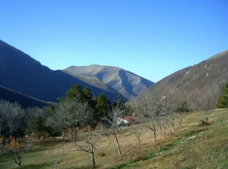 Działki 1 780 000 m² Terni, Włochy
