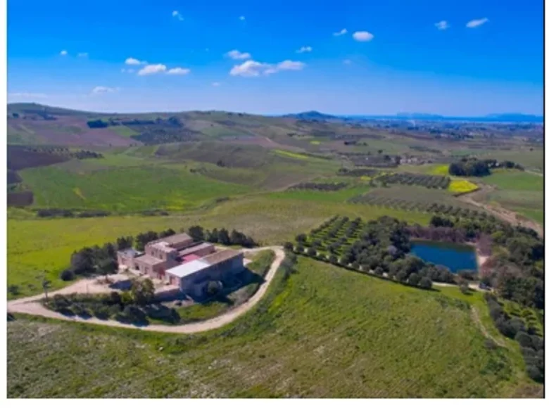 4 bedroom Villa  Crocci, Italy