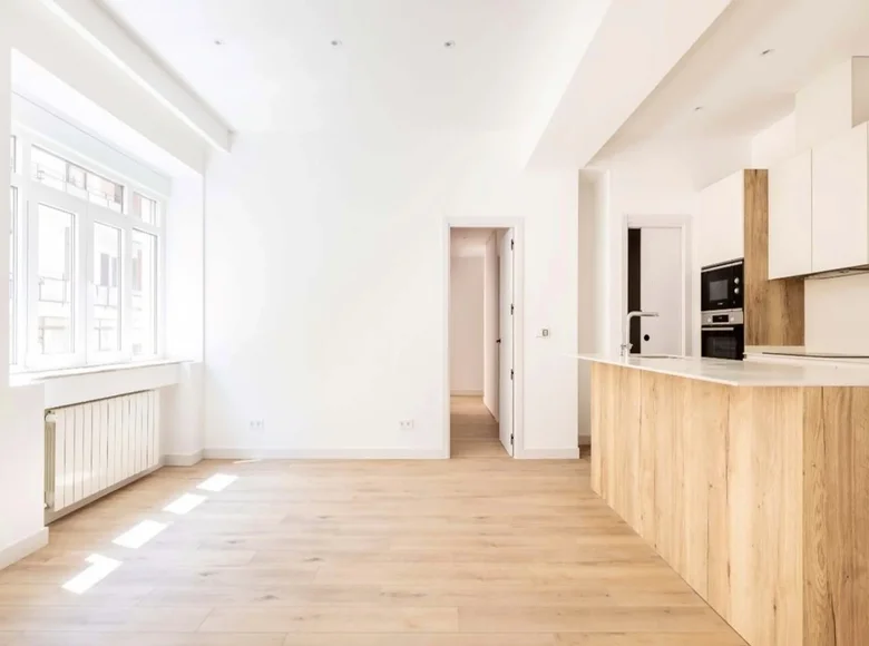 Квартира 3 спальни 123 м² Мадрид, Испания