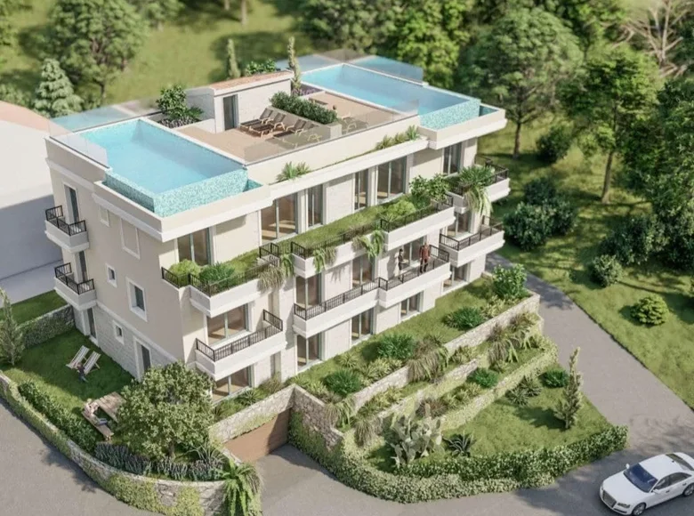 2 bedroom condo 65 m² Dobrota, Montenegro