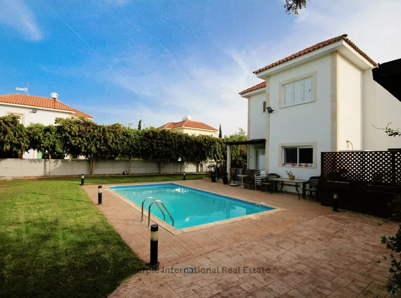 3-Schlafzimmer-Villa 128 m² Paralimni, Zypern