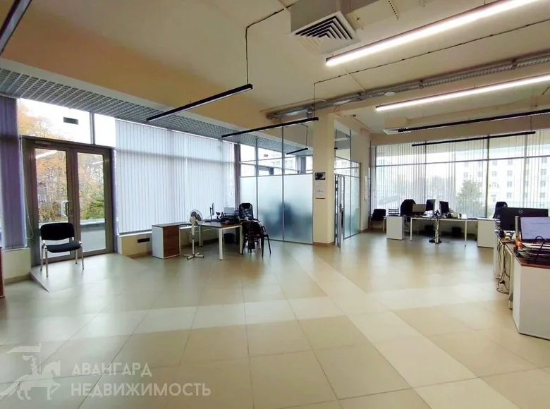Office 3 rooms 184 m² in Minsk, Belarus