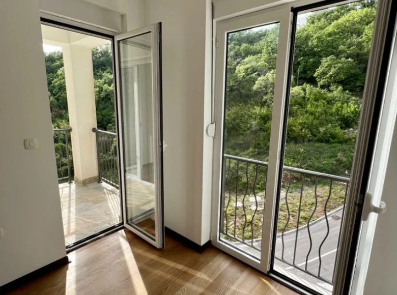 Квартира 2 спальни 70 м² Пржно, Черногория