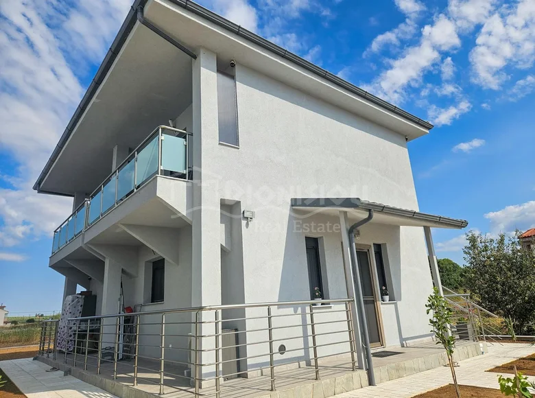 4 bedroom apartment 120 m² Paralia Dionisiou, Greece