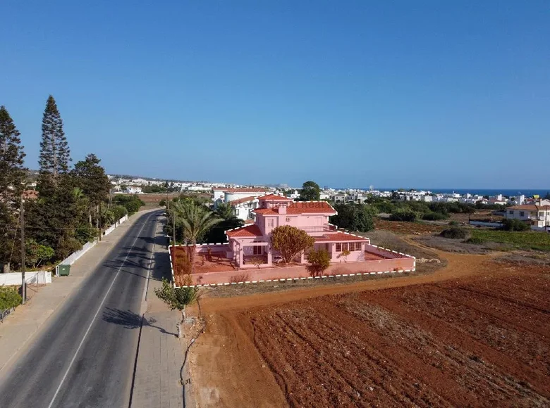 Вилла 4 спальни 292 м² Айя-Напа, Кипр