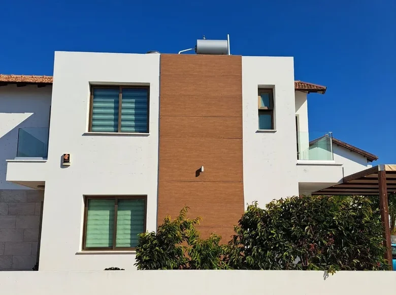 Willa 4 pokoi 132 m² Paralimni, Cypr