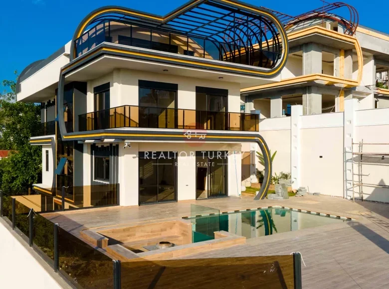 5 bedroom house 515 m² Kargıcak, Turkey