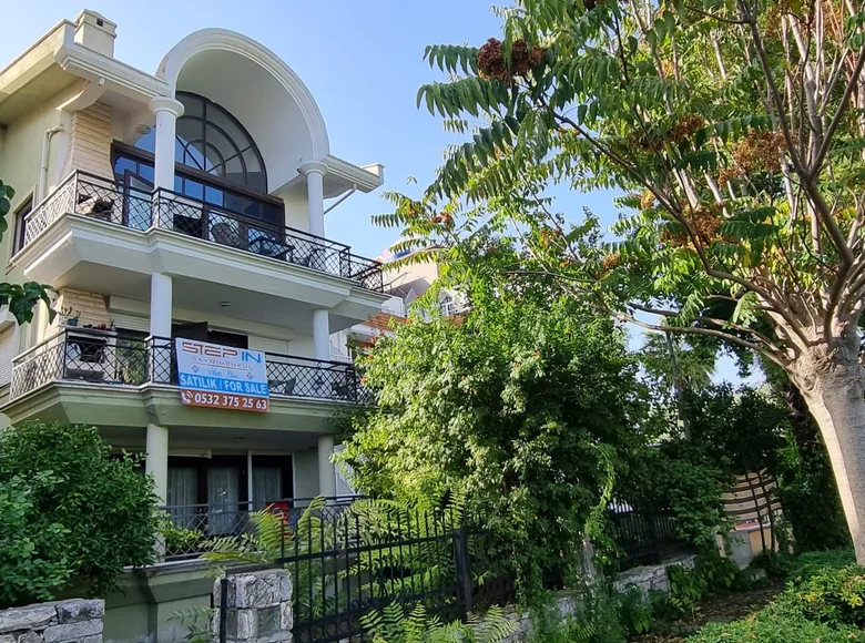 3 bedroom apartment 160 m² Aegean Region, Turkey
