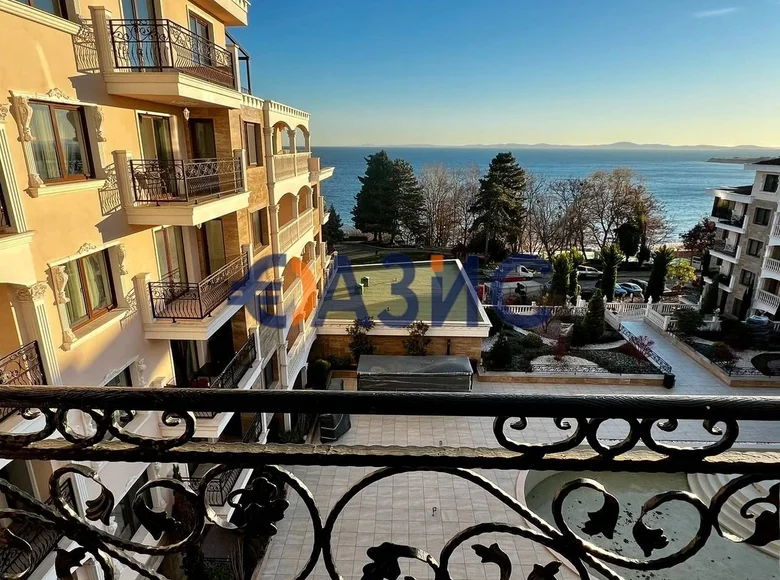 Mieszkanie 3 pokoi 114 m² Nesebyr, Bułgaria