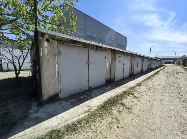 Almacén 244 m² en Borisov, Belarús