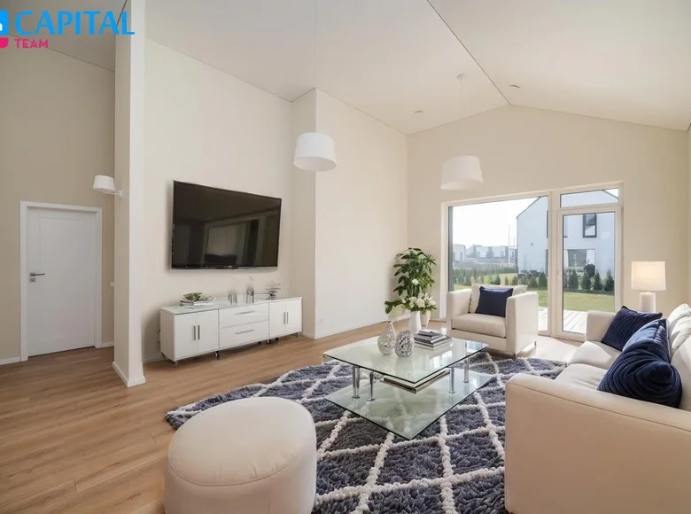 House 102 m² Pikutiskes, Lithuania