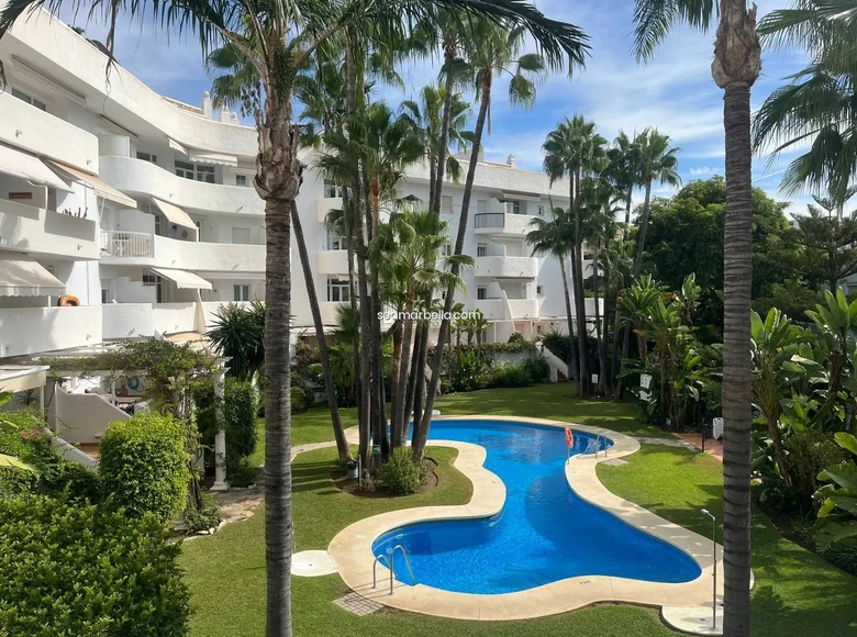 3 bedroom apartment  Marbella, Spain