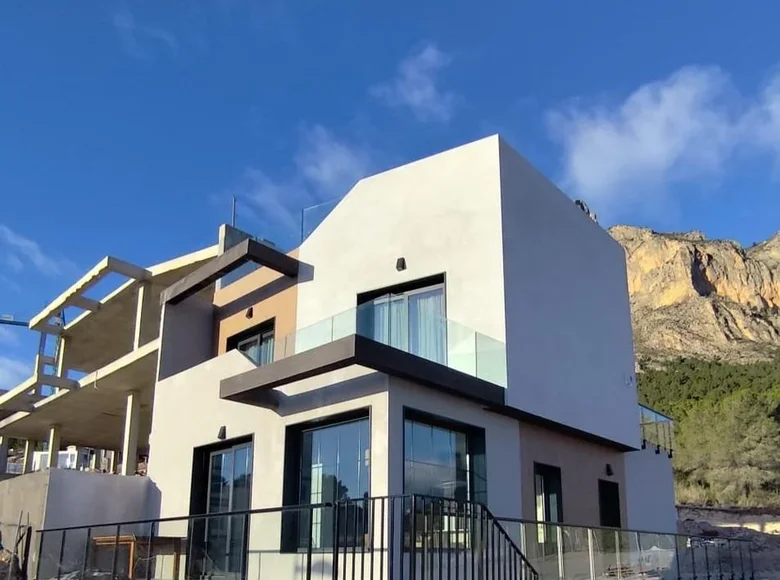 3-Schlafzimmer-Villa 121 m² Polop, Spanien