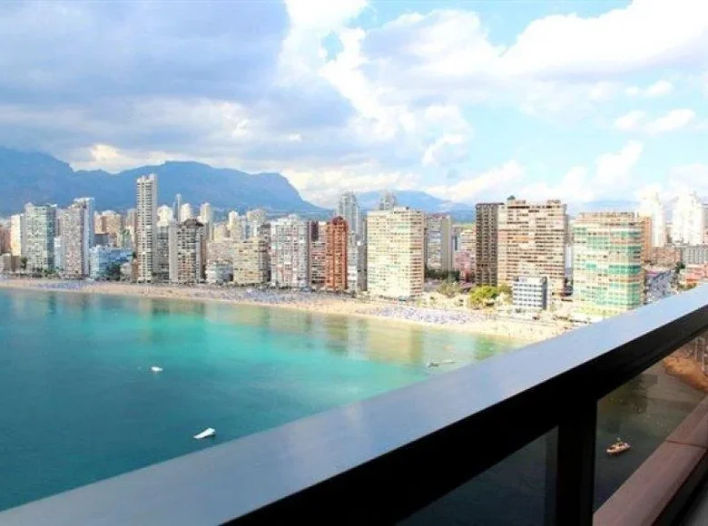 Mieszkanie 2 pokoi 150 m² Izhevsk, Rosja