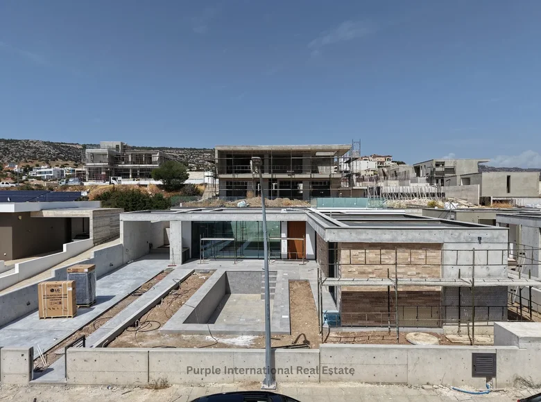 Bungalow de 3 dormitorios 200 m² Peyia, Chipre