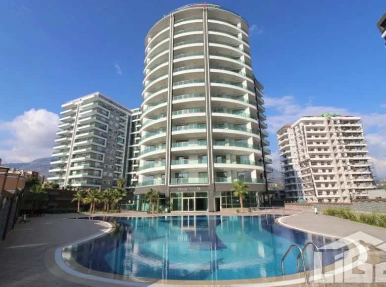 Mieszkanie 2 pokoi 83 m² Mahmutlar, Turcja