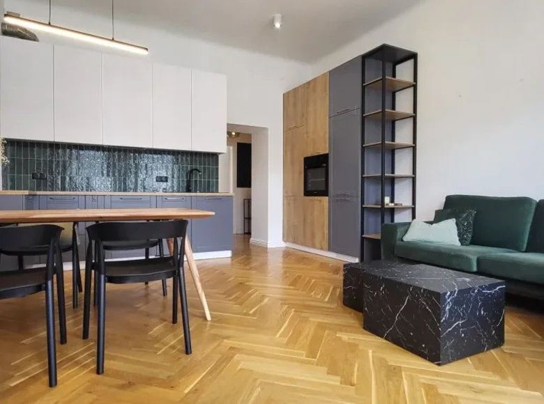 Apartamento 3 habitaciones 70 m² en Varsovia, Polonia