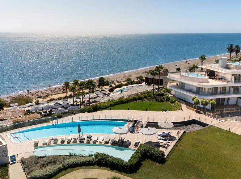 2 bedroom apartment 92 m² Estepona, Spain