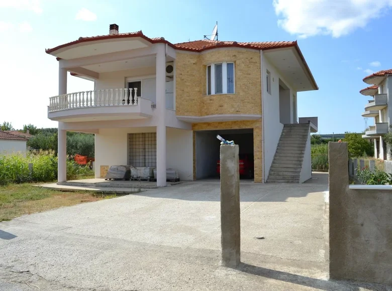 Вилла 5 спален 240 м² Айос-Мамас, Греция