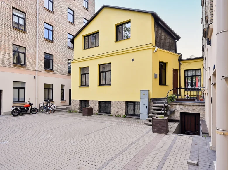Mieszkanie 5 pokojów 150 m² Ryga, Łotwa