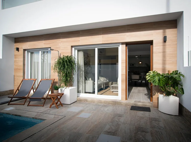 Mieszkanie 3 pokoi 117 m² Murcia, Hiszpania