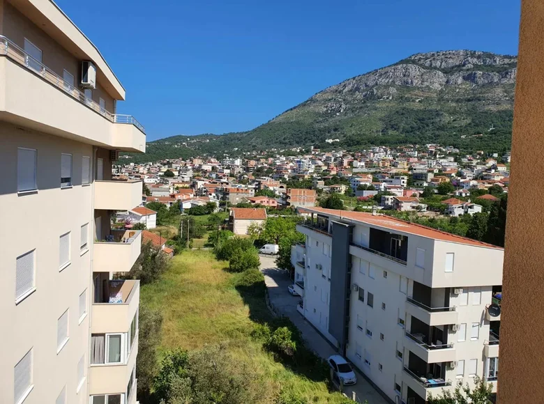Apartamento 1 habitación 58 m² Bar, Montenegro