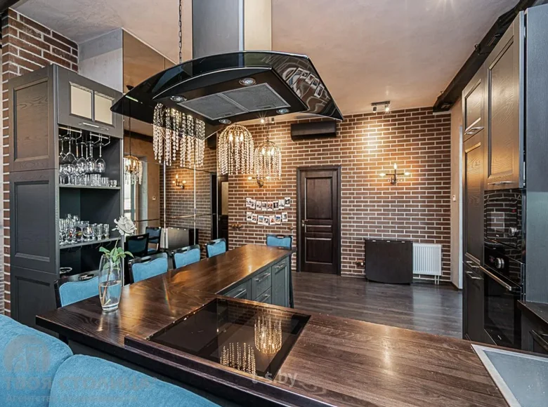 Квартира 3 комнаты 95 м² в Минске, Беларусь