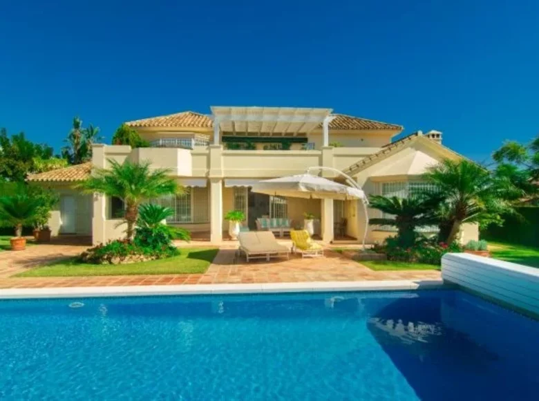 Villa de tres dormitorios 400 m² Abadín, Španjolska