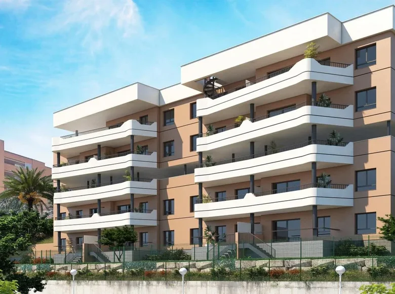 2 bedroom apartment 79 m² Fuengirola, Spain