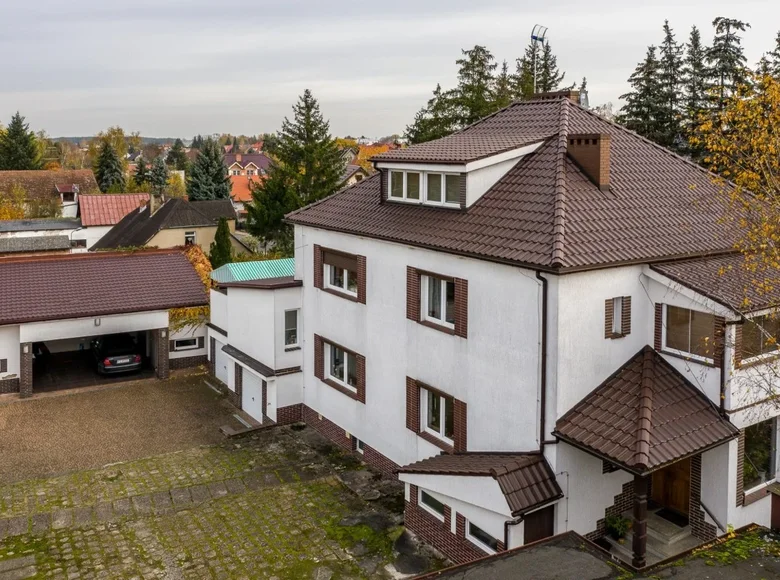 Дом 470 м² Мурована-Гослина, Польша