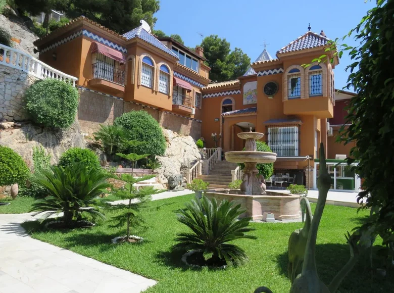 villa de 5 chambres 968 m² Malaga, Espagne