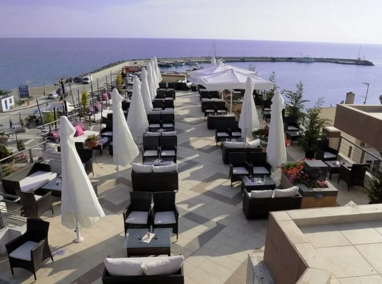 Hotel 2 500 m² in Macedonia - Thrace, Greece