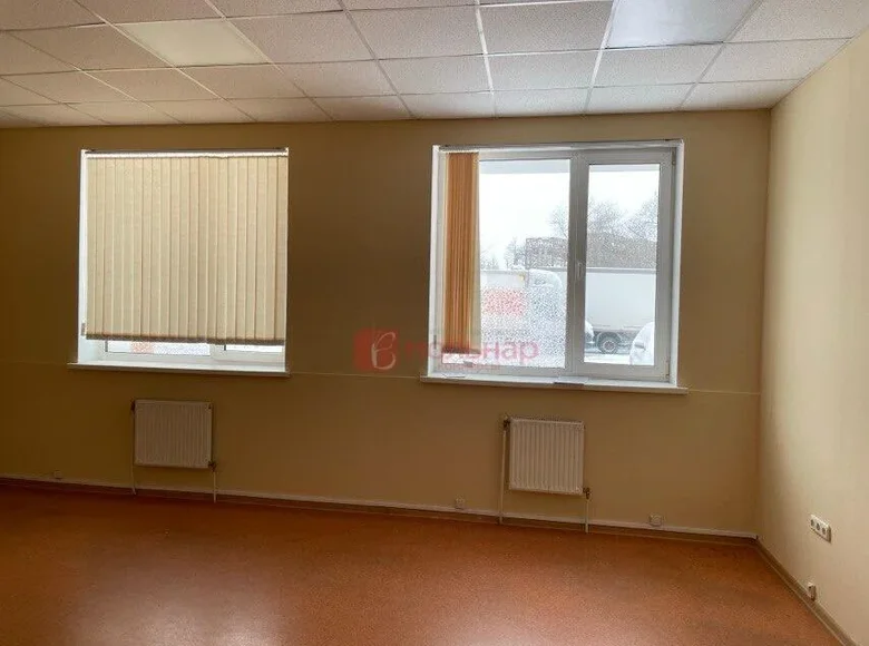 Oficina 425 m² en Minsk, Belarús